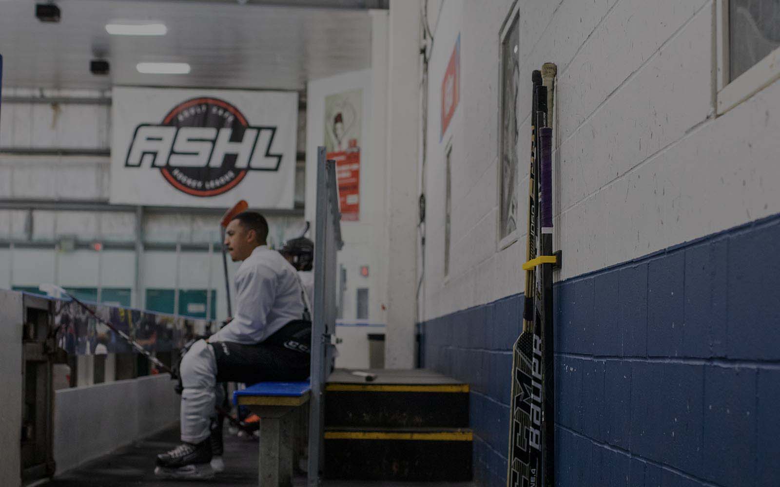 How The Best Ice Hockey Academies Take Care of Safety and Equipment