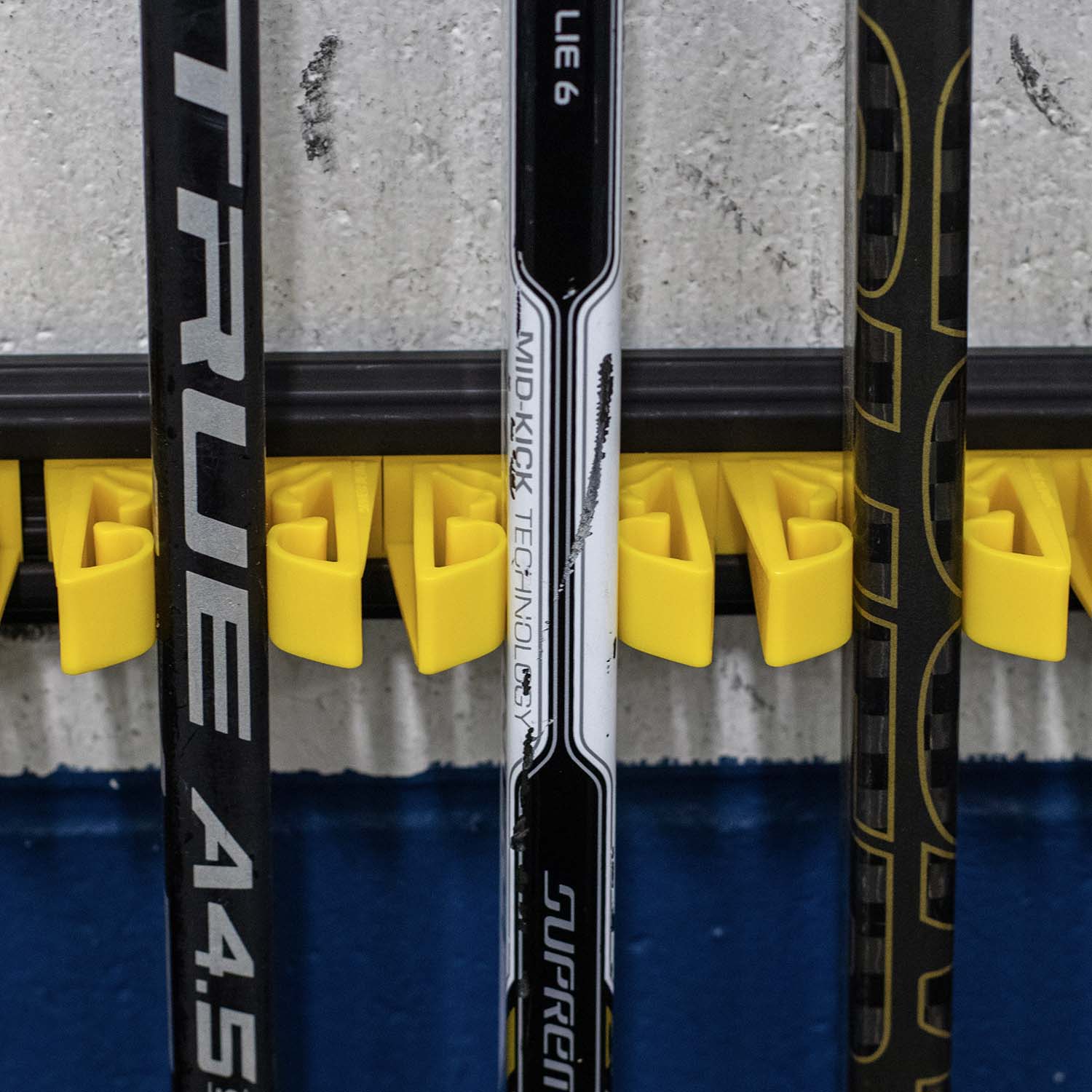 easy to use hockey stick rack